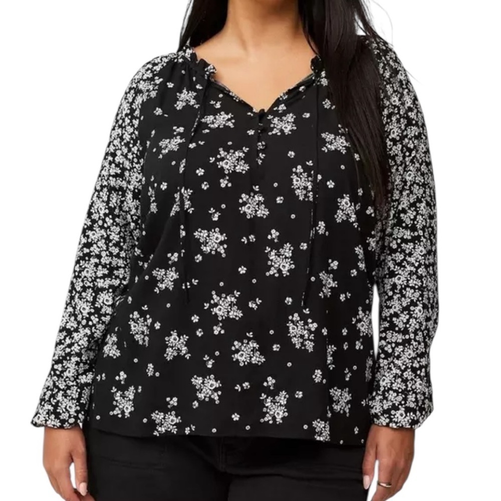 torrid Black White Floral V‑Neck Tie Blouse